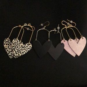 This is very new and I haven’t wear it yet. Need good home! :) Best offer!